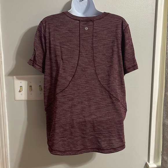 Lululemon shirt - Picture 1 of 3